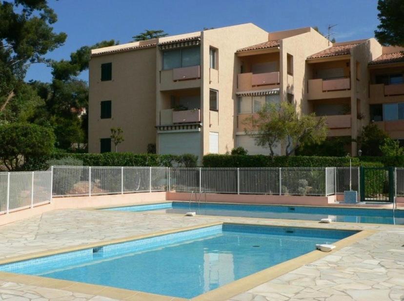 Studio Avec Piscines A 500M De La Plage บ็องโดล ภายนอก รูปภาพ
